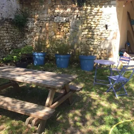 Maison De Bourg Charras, 11 Personnes, Piscine