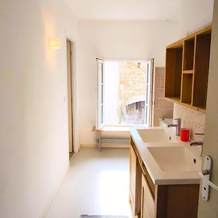 Maison De Bourg Charras, 11 Personnes, Piscine *