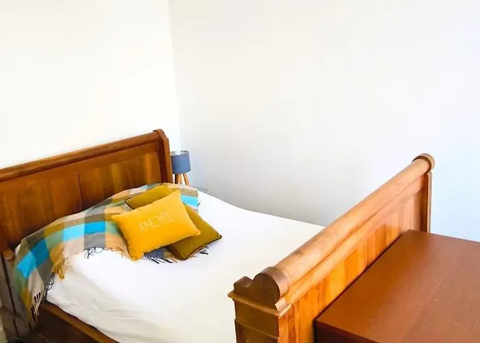 Maison De Bourg Charras, 11 Personnes, Piscine 度假居 Charras