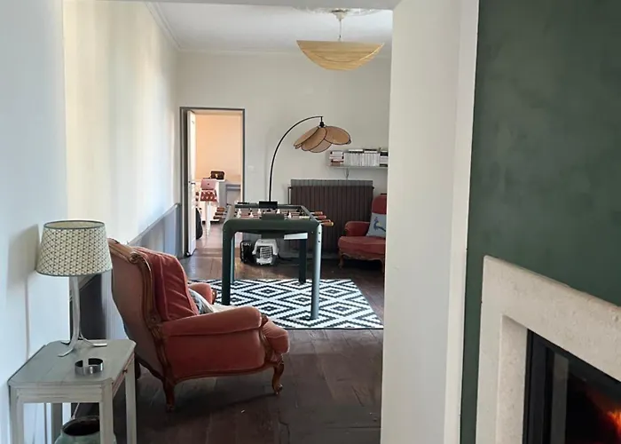 Maison De Bourg Charras, 11 Personnes, Piscine * Charras